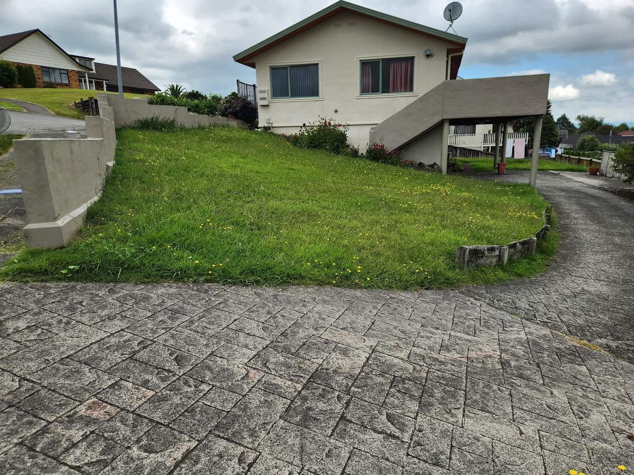Lawn mowing service result in Te Awamutu